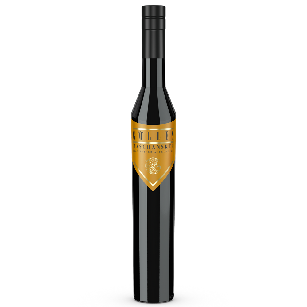 Gölles Apfelbrand Maschansker in schlanker schwarzer Flasche mit goldenem Etikett.