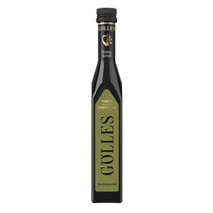 Gölles Kürbiskernöl in schlanker hoher Flasche mit schwarzem Verschluss und senkrechtem Etikett.